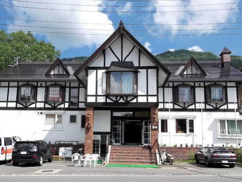 Hotel Mutsumi Shiga Kogen Buitenkant foto